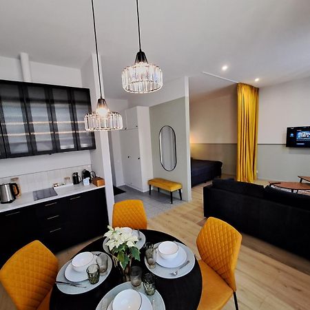 Golden Palms Apartment In The City Centre Riga Extérieur photo